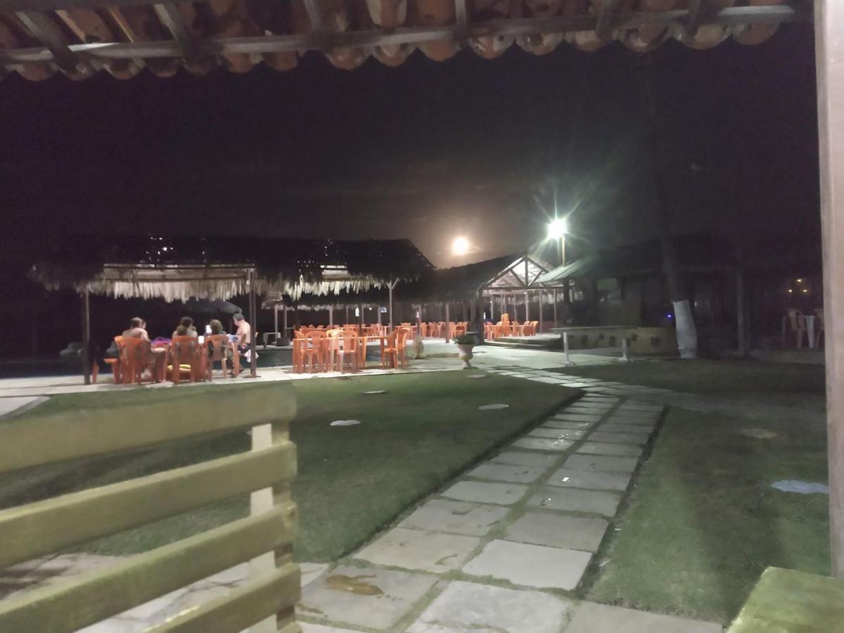 Hotel Das Falesias Beberibe Exteriör bild